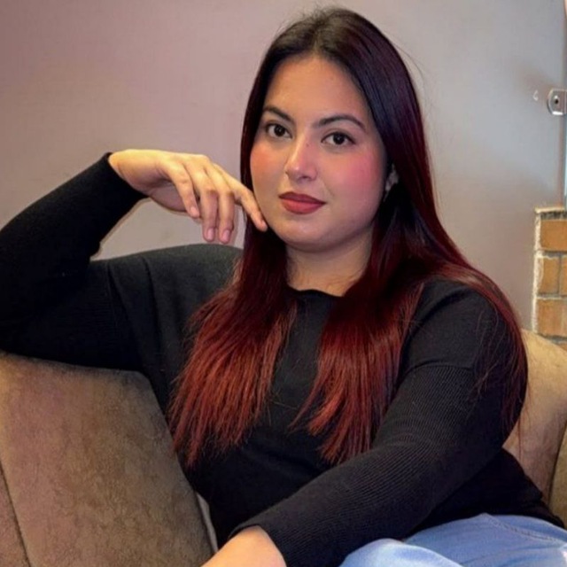 @anushka_toss_queen_199